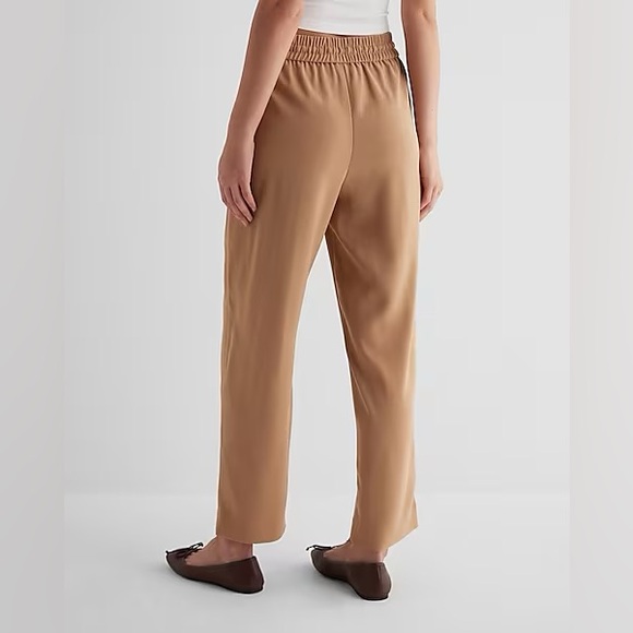 NWT Express High Waisted Seamed Ankle Joggers - Picture 2 of 5